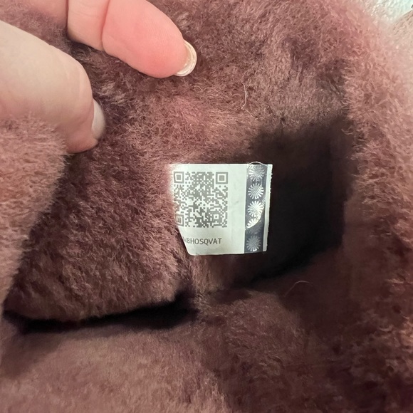 UGG Bailey Button II Boots, Women’s Sz 8 - Picture 5 of 6